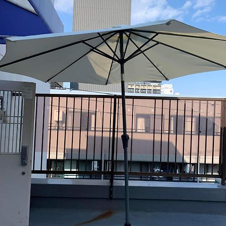 Sanacion Namba 難波千日前の5Ldk120平米 駅徒歩2分 広々バルコニーでバーベキューも可能 Apartment Osaka Luaran gambar