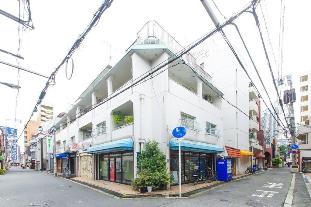 Sanacion Namba 難波千日前の5Ldk120平米 駅徒歩2分 広々バルコニーでバーベキューも可能 Apartment Osaka Luaran gambar