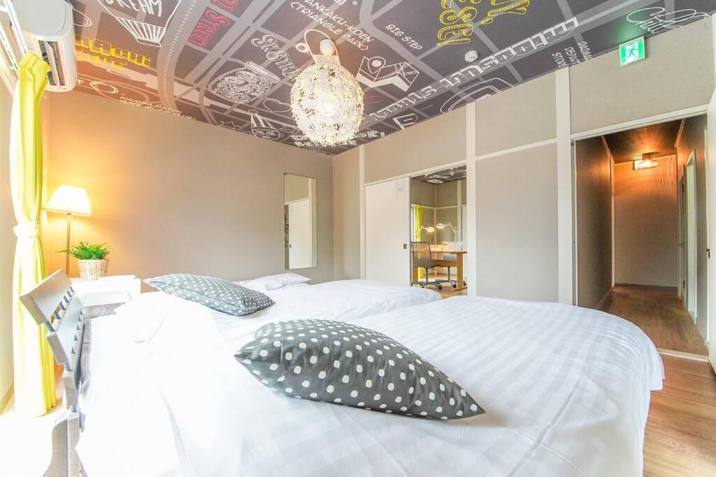Sanacion Namba 難波千日前の5Ldk120平米 駅徒歩2分 広々バルコニーでバーベキューも可能 Apartment Osaka Luaran gambar