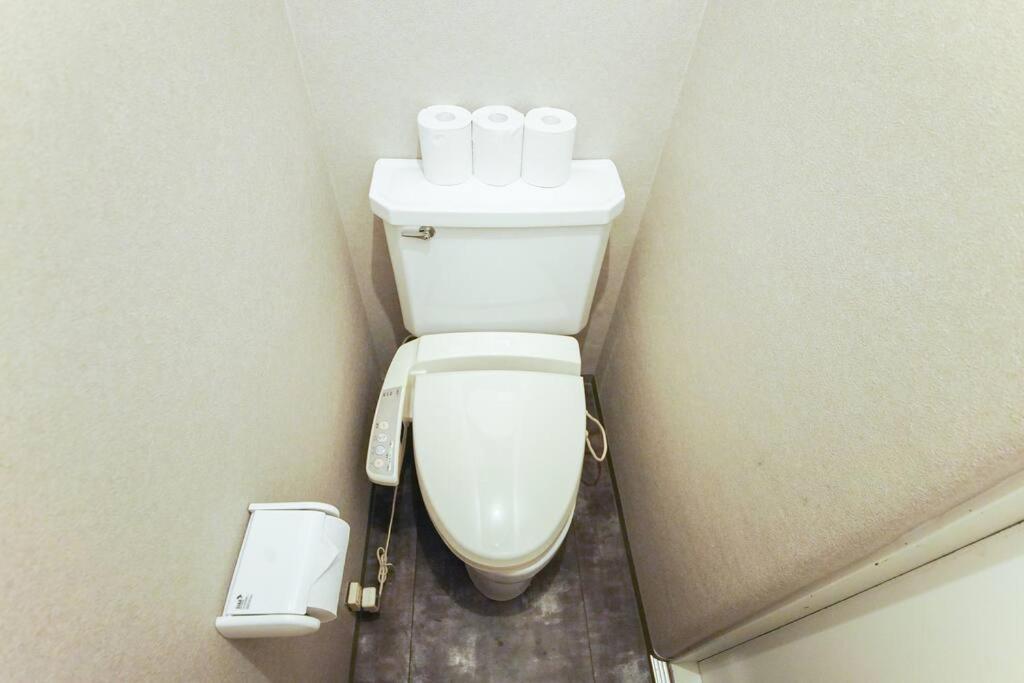 Sanacion Namba 難波千日前の5Ldk120平米 駅徒歩2分 広々バルコニーでバーベキューも可能 Apartment Osaka Luaran gambar